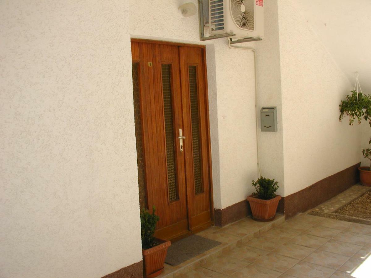 Apartman Jozo Orij Dugi Rat Kültér fotó